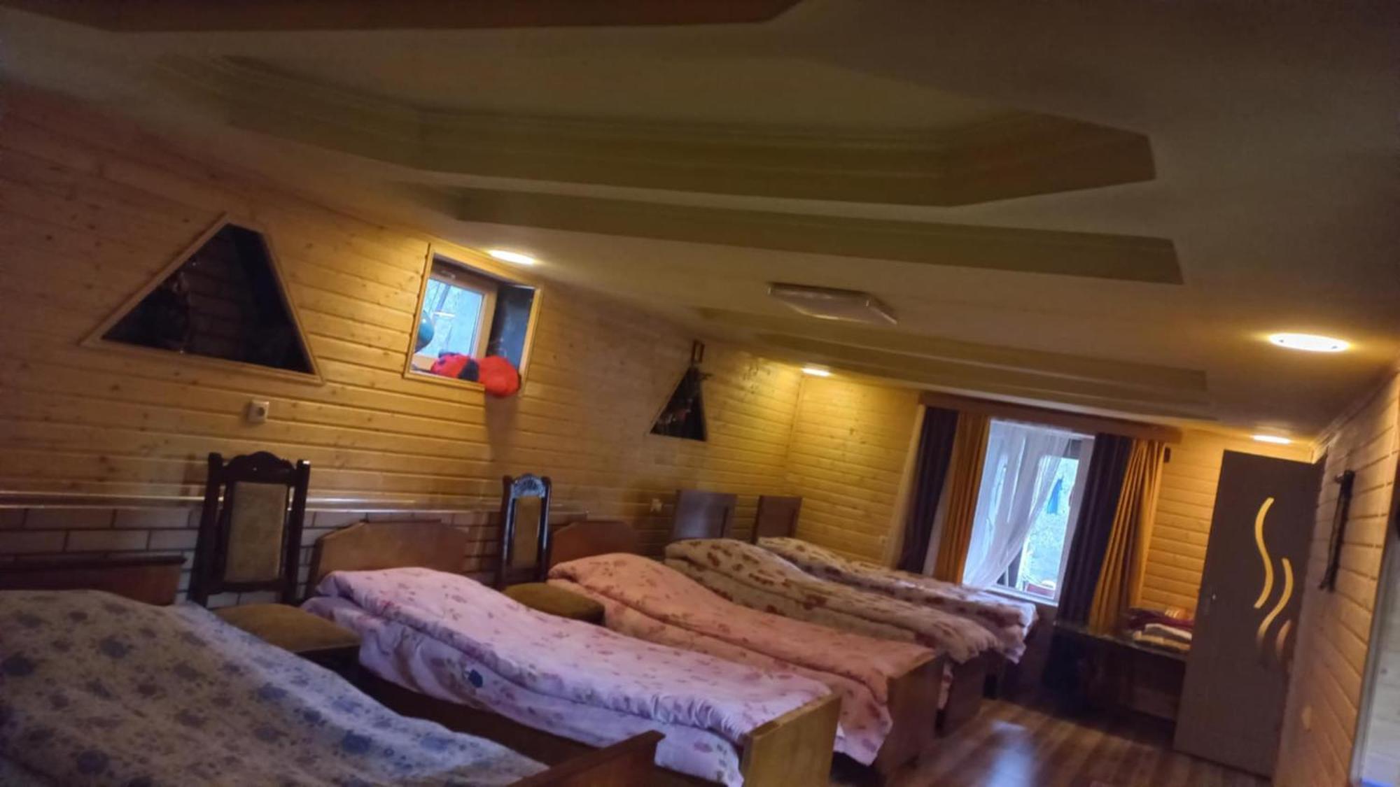 Bezengi Guest House Lalkhori Bagian luar foto
